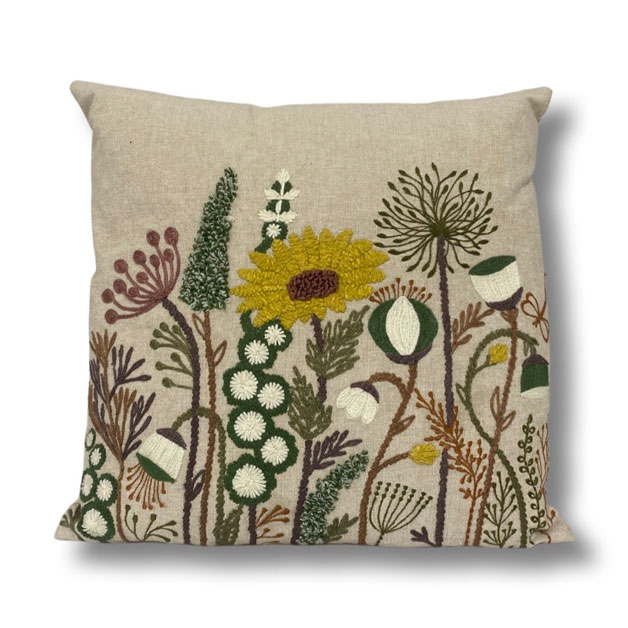 CUSHION COVER HELIANTHUS in the group Textiles / Cushion Covers / Embroidered  cushion covers at Miljögården (677050)