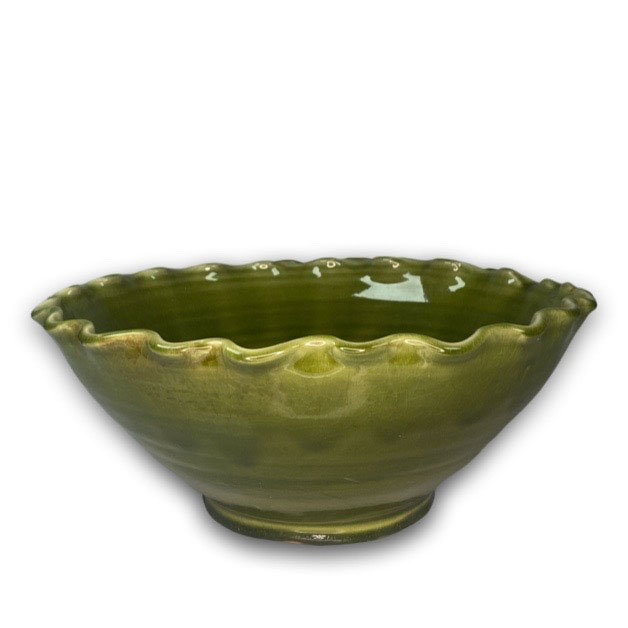 GRACE BOWL WAVY GREEN M i gruppen Dukning / SERVERINGS-TILLBEHÖR / Skålar & Fat hos Miljögården (029660)