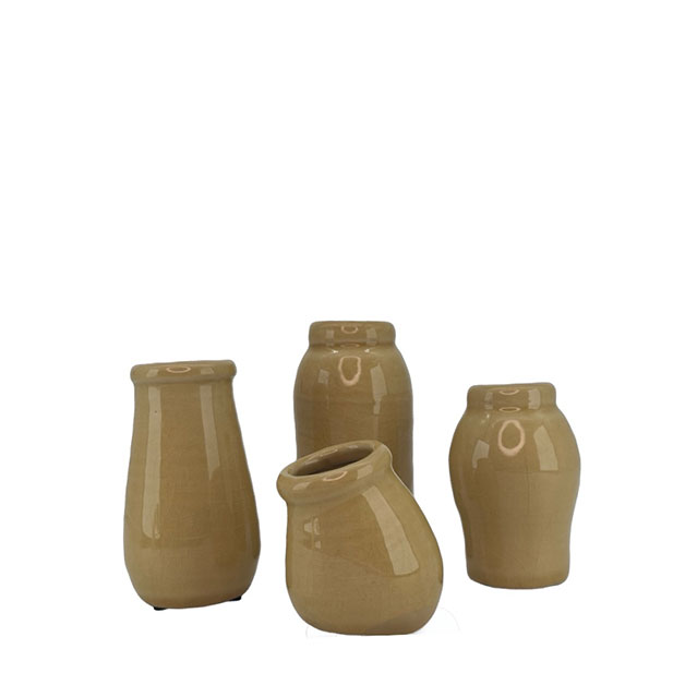 MINI VASE WONKY 4set OCRA i gruppen Krukor & Vaser / VASER & KANNOR hos Miljögården (071910)