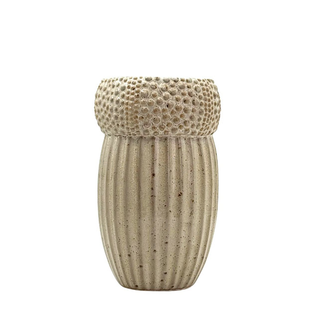 VASE ACORN XL BEIGE i gruppen Krukor & Vaser / VASER & KANNOR hos Miljögården (079700-XL)