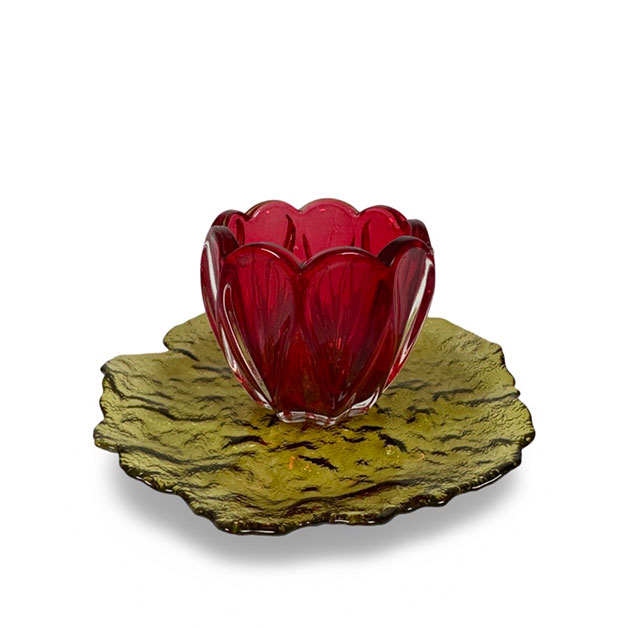 CANDLE HOLDER NYMPHAEA RED i gruppen Dekoration / Ljuslyktor hos Miljögården (140440)