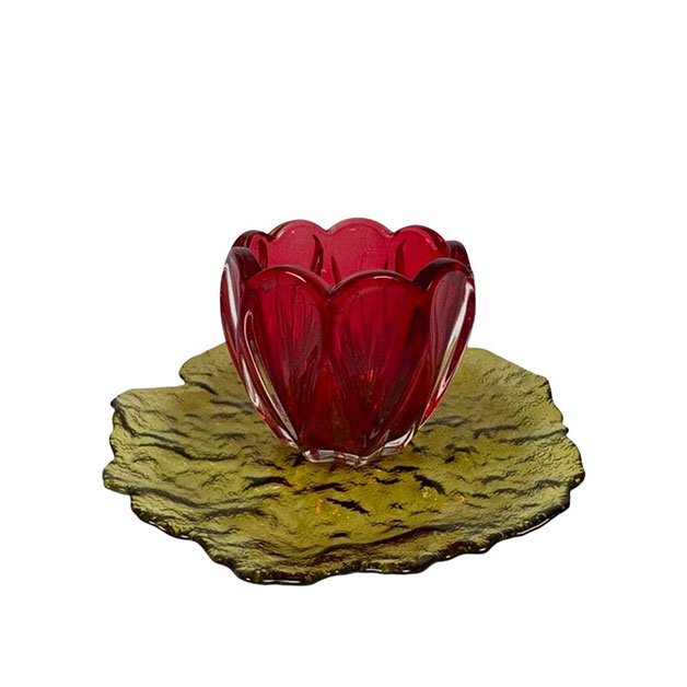 CANDLE HOLDER NYMPHAEA RED i gruppen Sommar / VÅR/SOMMAR 25 hos Miljögården (140440)