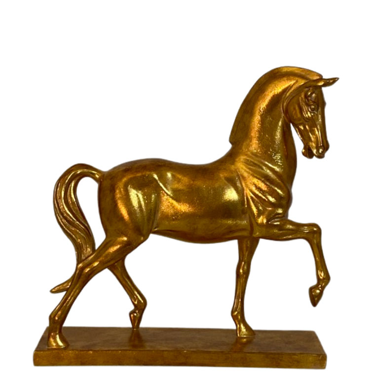 STATUE HORSE AMIRAL GOLD i gruppen Dekoration / Skulpturer & Bokstöd hos Miljögården (620217)