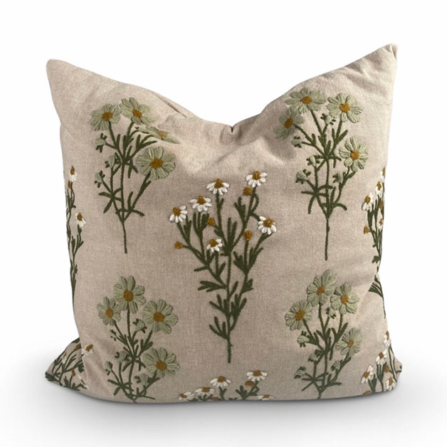CUSHION COVER MARGERIT i gruppen Textilier / KUDDFODRAL / Broderade kuddfodral hos Miljögården (686250)