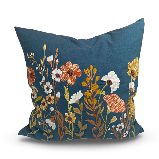 CUSHION COVER RHOEAS i gruppen Textilier / KUDDFODRAL / Broderade kuddfodral hos Miljögården (687080)