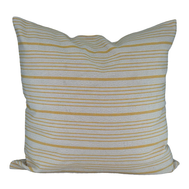 CUSHION COVER STRIA YELLOW i gruppen Textilier / KUDDFODRAL / Mönstrade fodral hos Miljögården (689810)