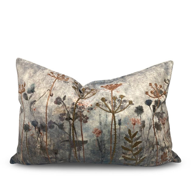 CUSHION COVER DAUCUS i gruppen Textilier / KUDDFODRAL / Broderade kuddfodral hos Miljögården (720250)