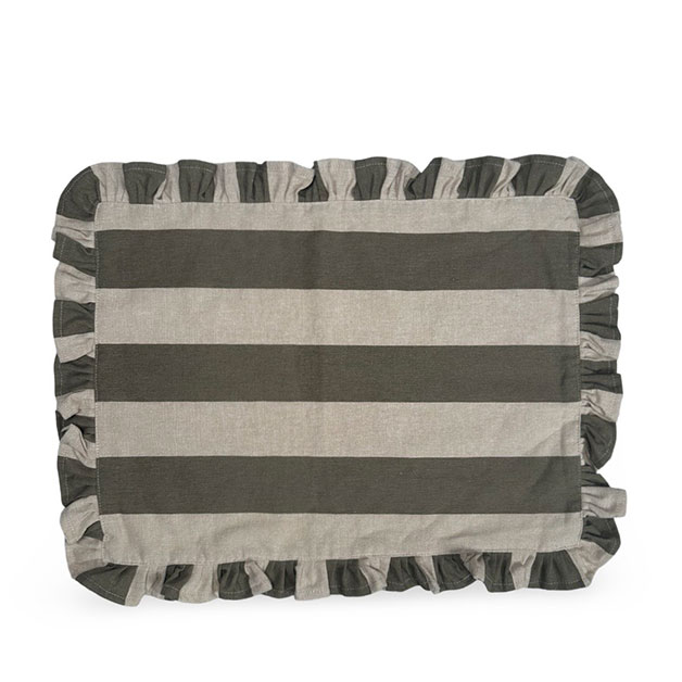 PLACE MAT FLOUNCE OLIVE i gruppen Dukning / SERVERINGS-TILLBEHÖR / Underlägg hos Miljögården (721360-1)