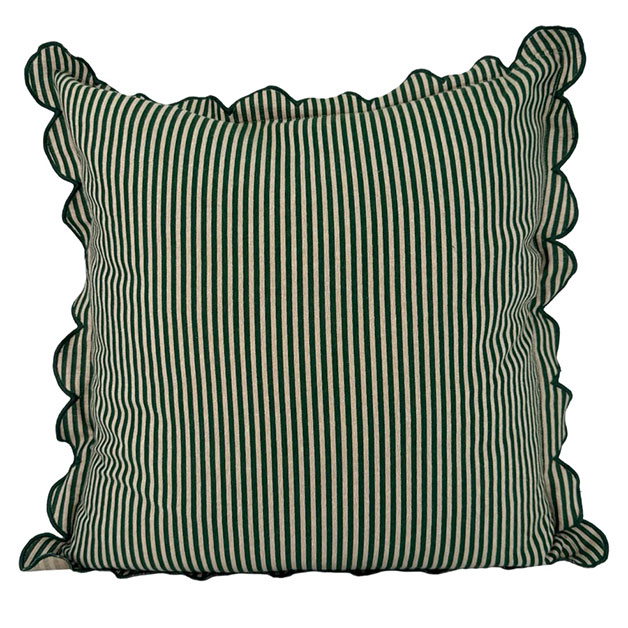 CUSHION COVER SCALLOP STRIPE GREEN i gruppen Textilier / KUDDFODRAL / Mönstrade fodral hos Miljögården (725260)