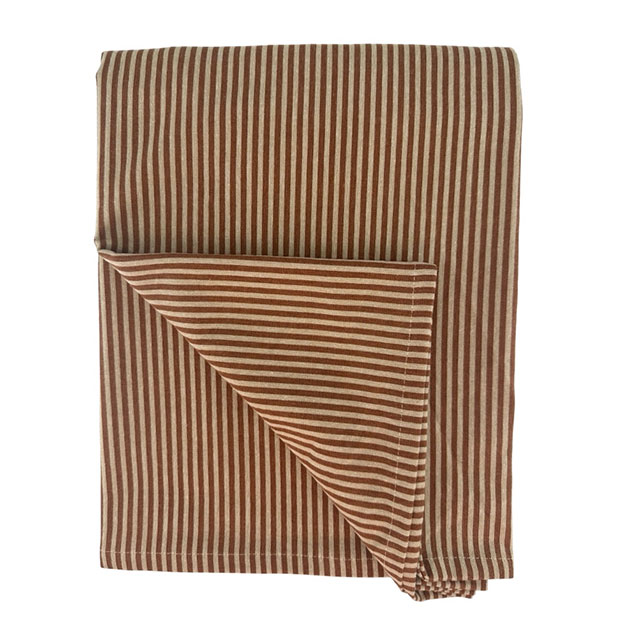 TABLE CLOTH STRIPE RUST i gruppen Textilier / DUKAR hos Miljögården (725450)