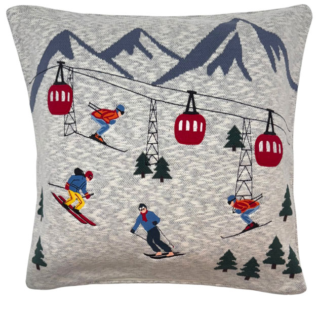 KNITTED CUSHION COVER PEAK SNEAK i gruppen Textilier / KUDDFODRAL / Broderade kuddfodral hos Miljögården (728388)