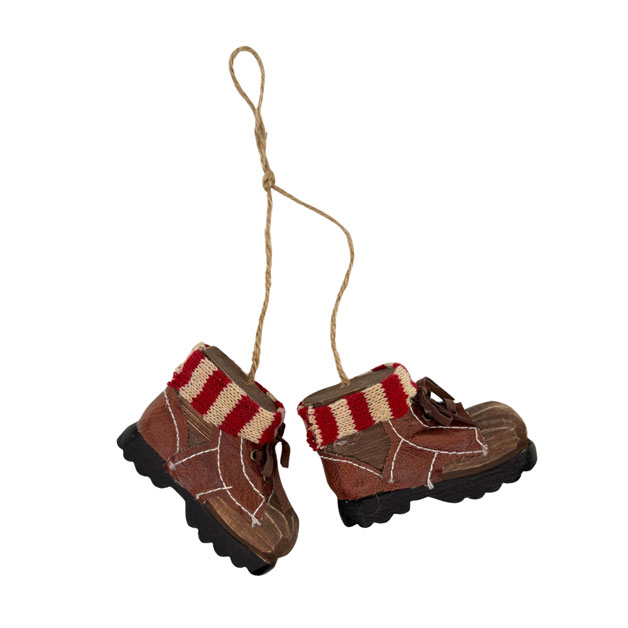 ORNAMENT GLIDER BOOTS BROWN i gruppen Säsong / JUL / Hängande dekoration hos Miljögården (943790)