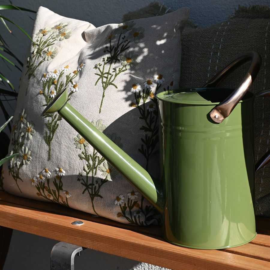 WATERING CAN POUR GREEN SMALL