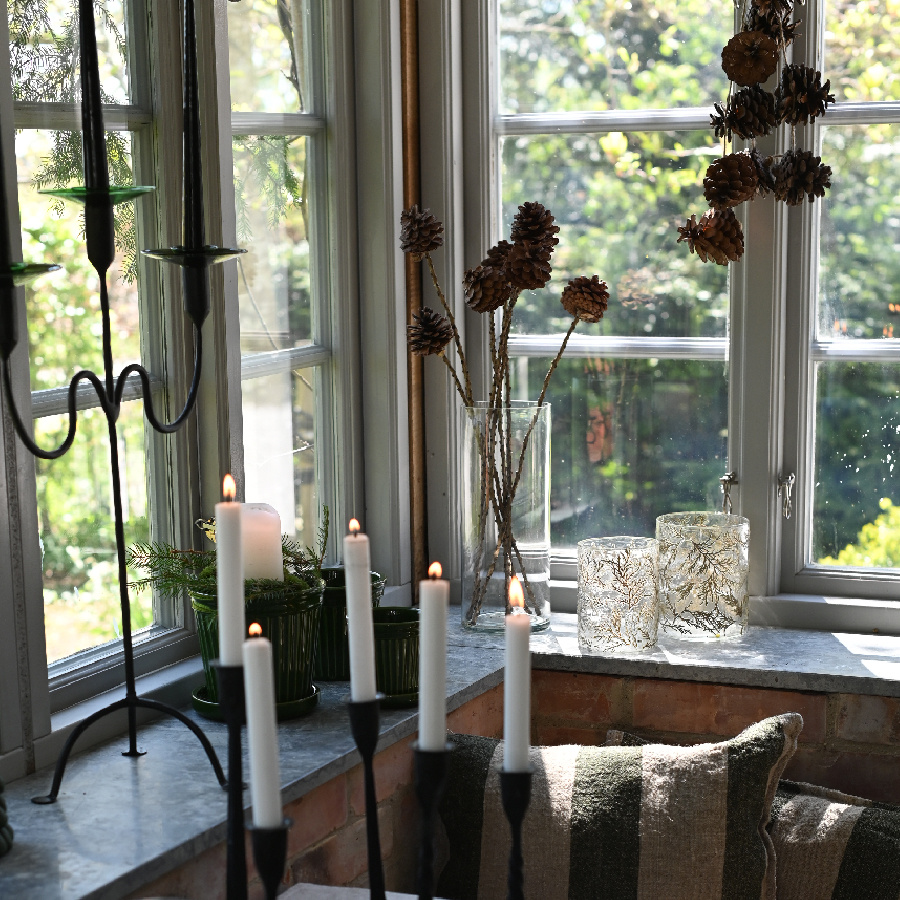 NATURE PINE CONE ON STEM SMALL