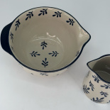 BOWL w. SPOUT MIMMI BOWL w. SPOUT MIMMI