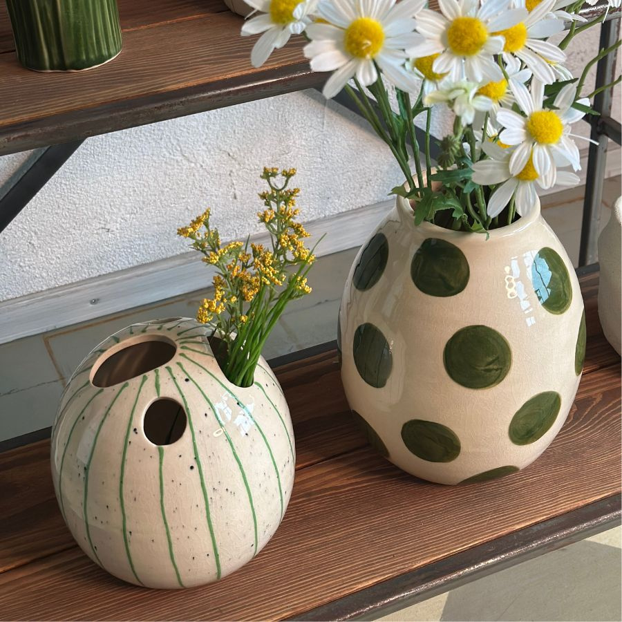 VASE DOTS GREEN