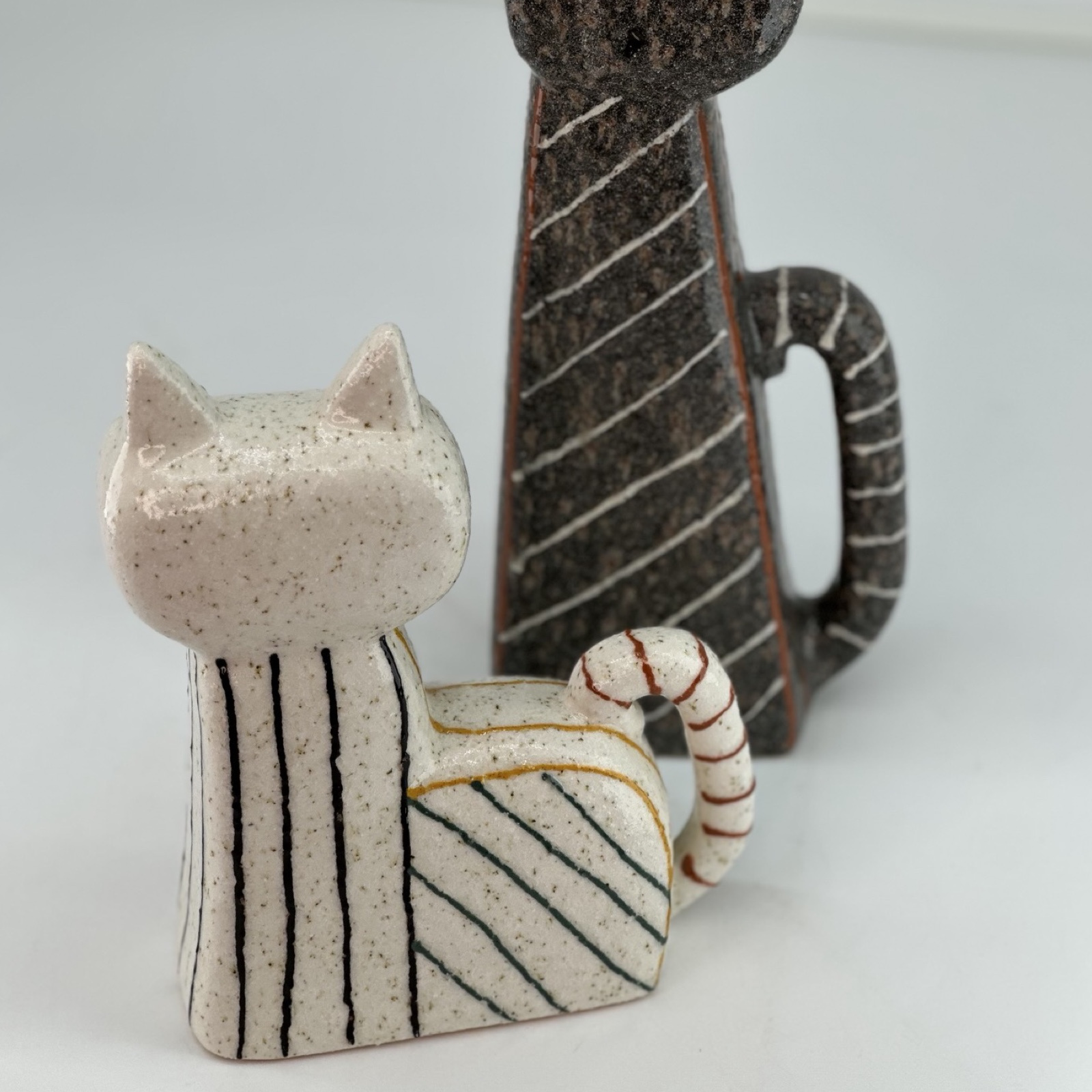 DECORATION CAT WHITE