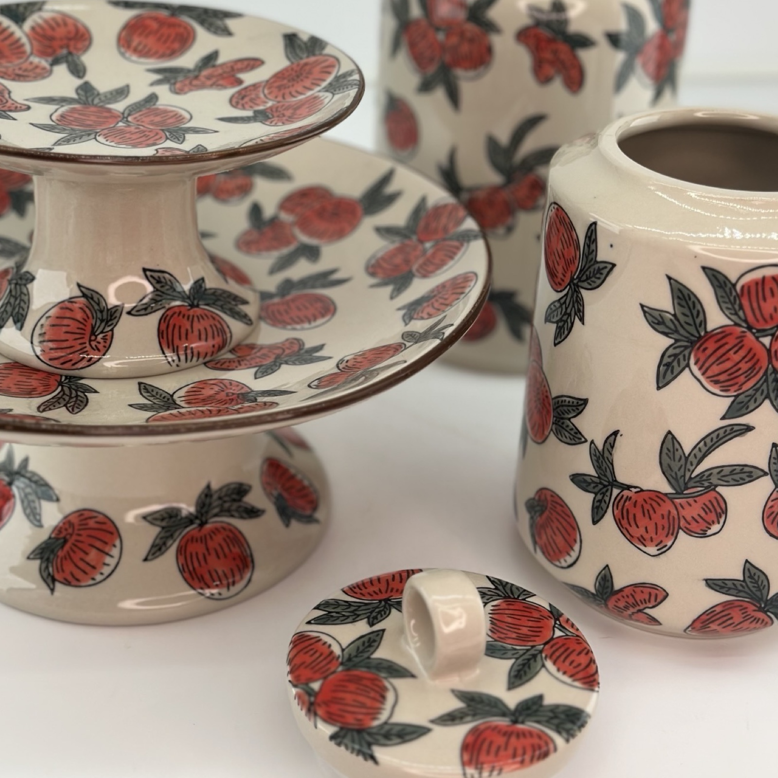 CAKE PLATE POMEGRANATE L