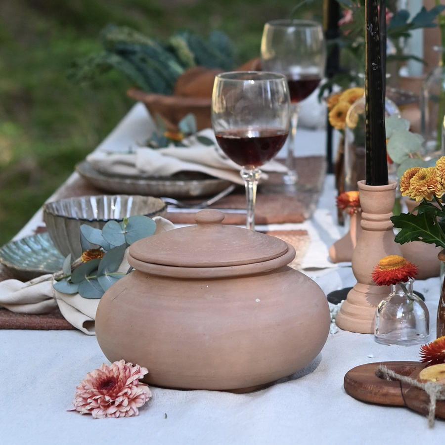 TERRACOTTA POT ABEONA