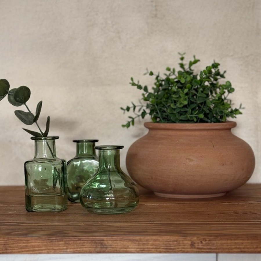 TERRACOTTA POT ABEONA