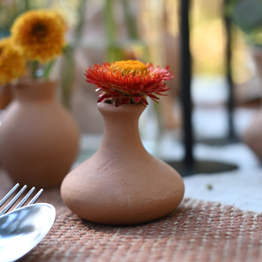 TERRACOTTA MINIVASE TERRAMATER