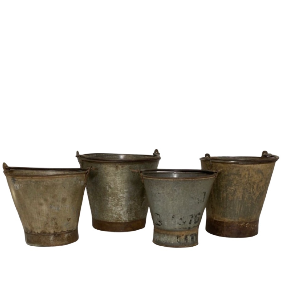 ReUSED IRON BUCKET