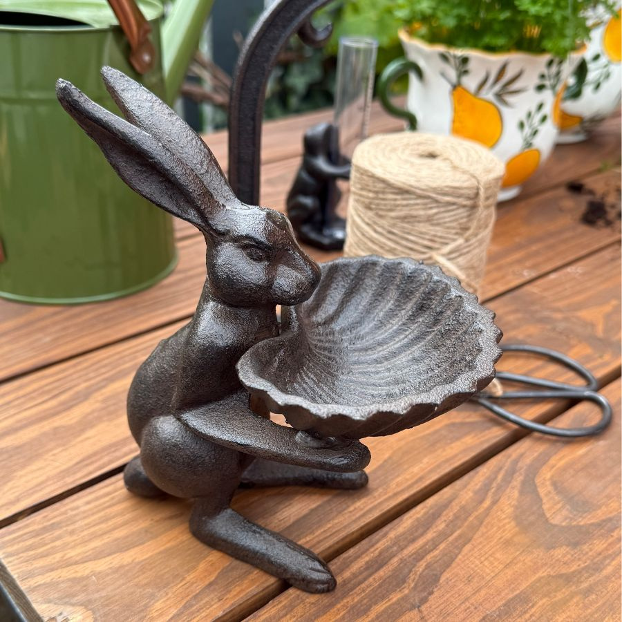 BIRD FEEDER RABBIT