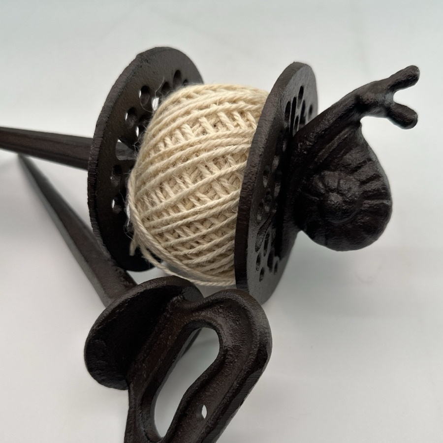 TWINE HOLDER AND STAKE GARDY