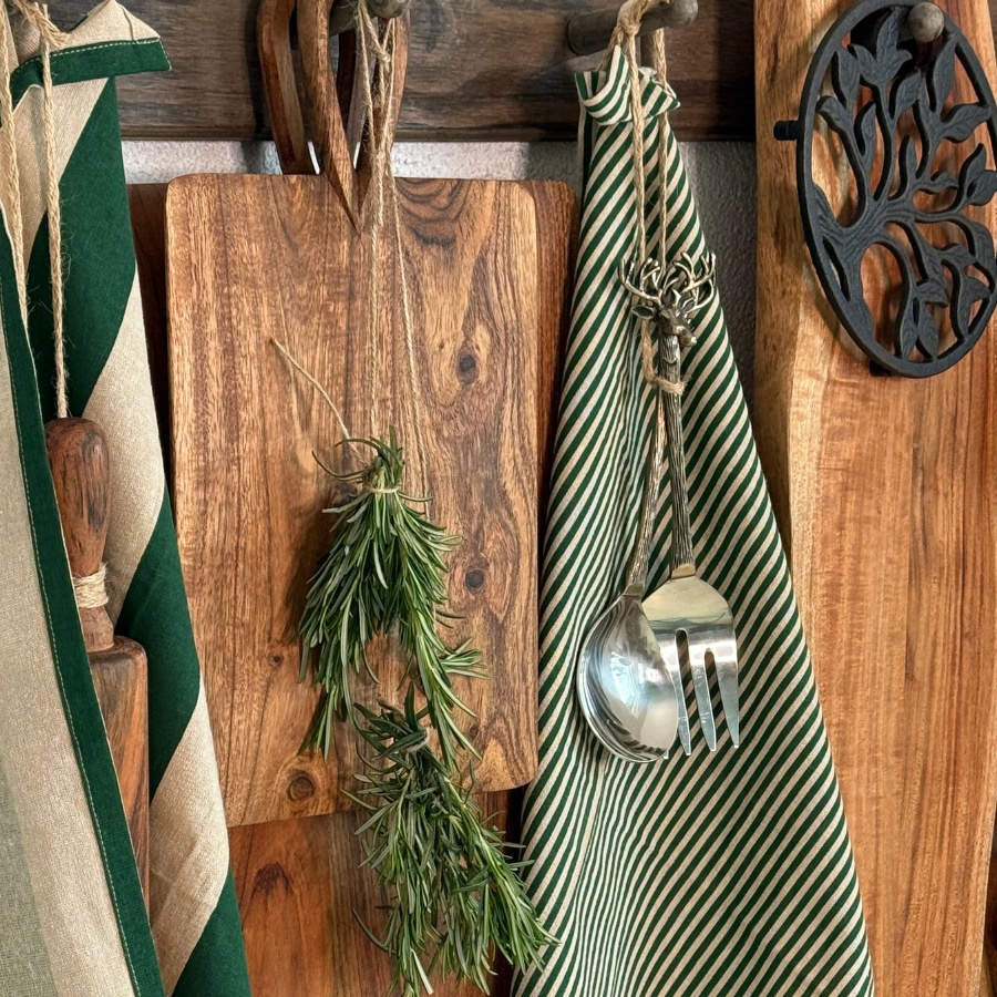 WOODY CUTTING BOARD L