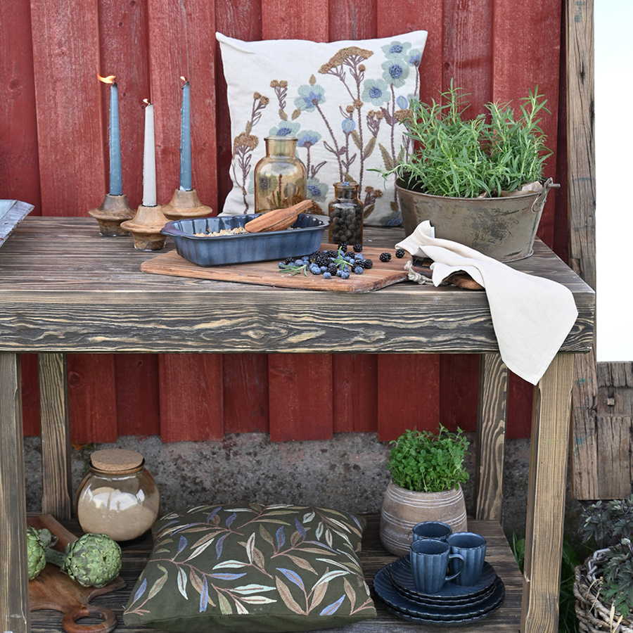 CUSHION COVER GERANIUM BLUE