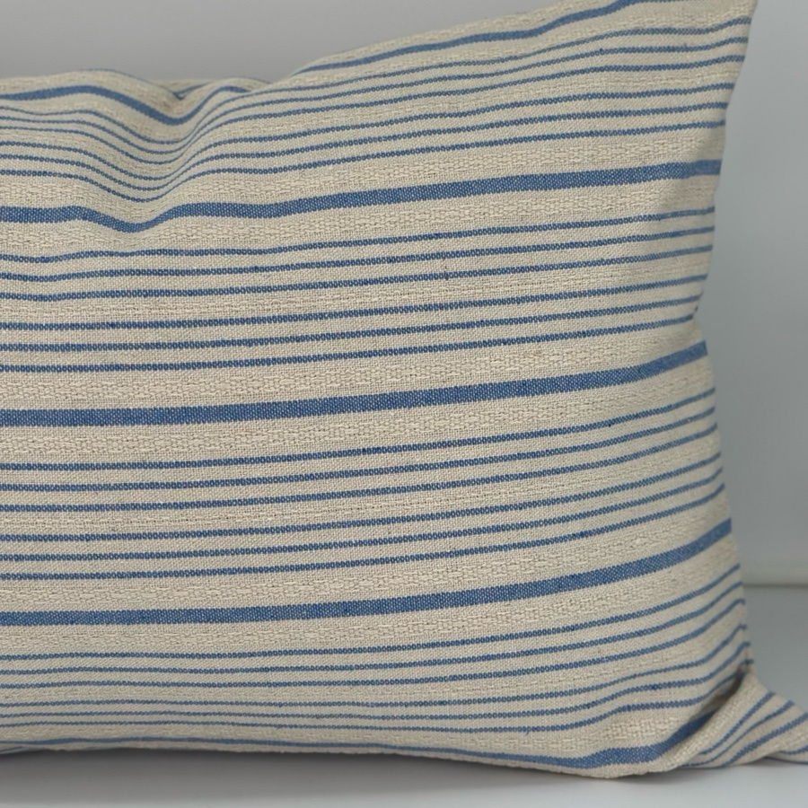 CUSHION COVER STRIA BLUE LONG