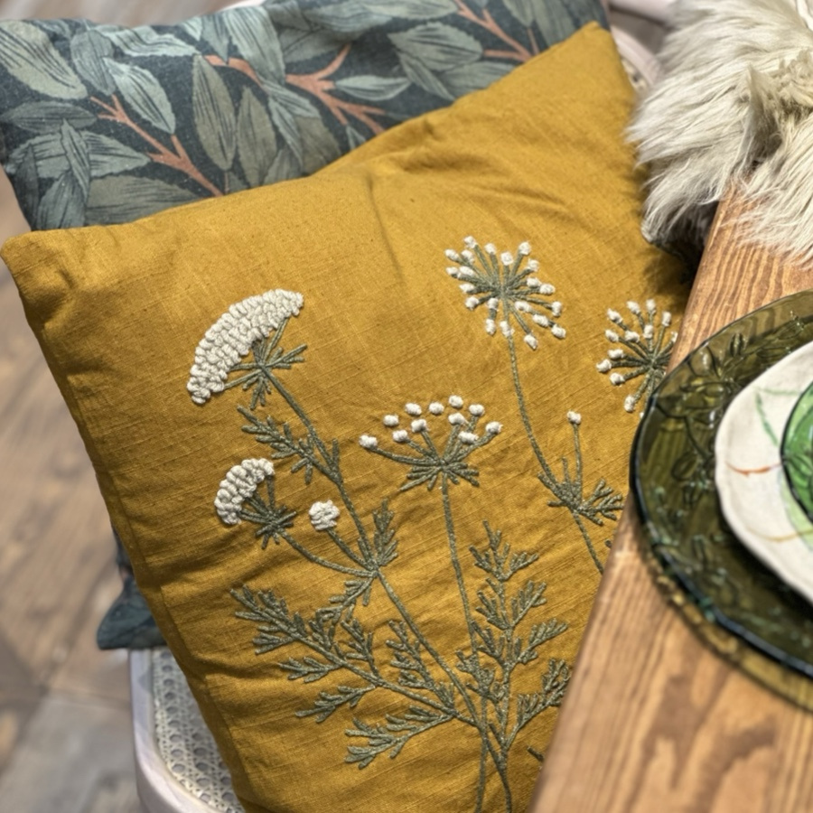 CUSHION COVER ANTHRISCUS OCRA