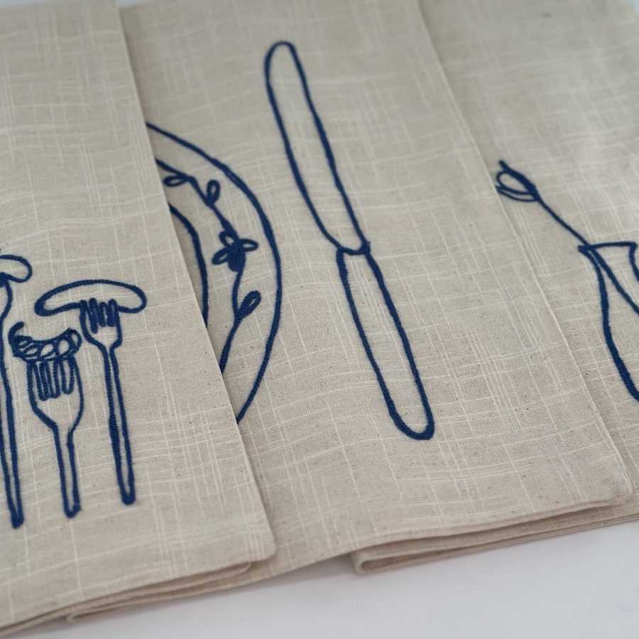 PLACEMAT OUTLINE BLUE 3 ass