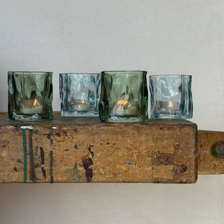 CANDLE HOLDER CRINKLE LIGHT BLUE