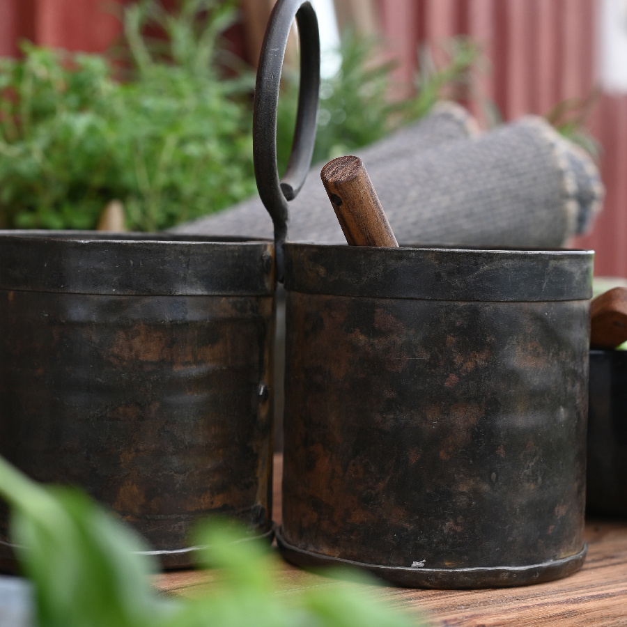 ReUSED UTENCIL HOLDER DBL