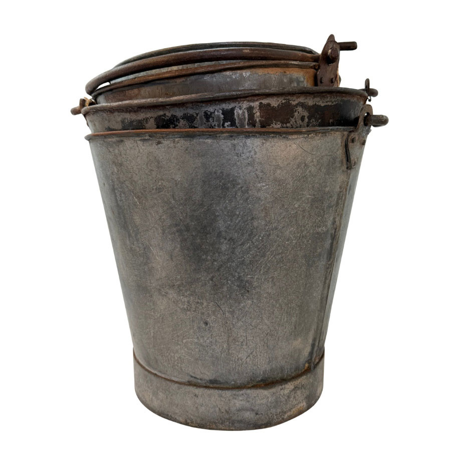 ReUSED IRON BUCKET