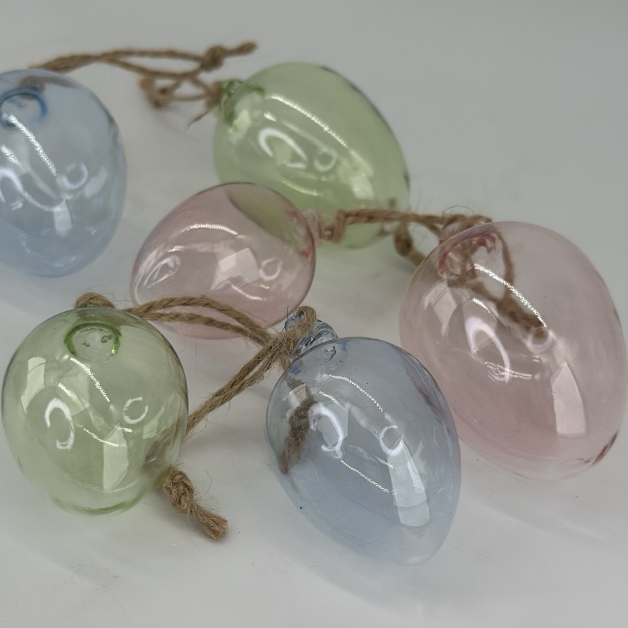 HANGING EGG SHEERE LIGHT GREEN S