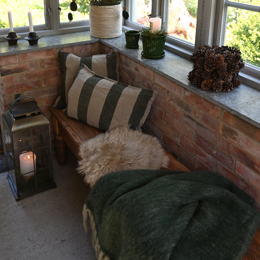 SEAT CUSHION SHEEPSKIN WHITE PEPPER