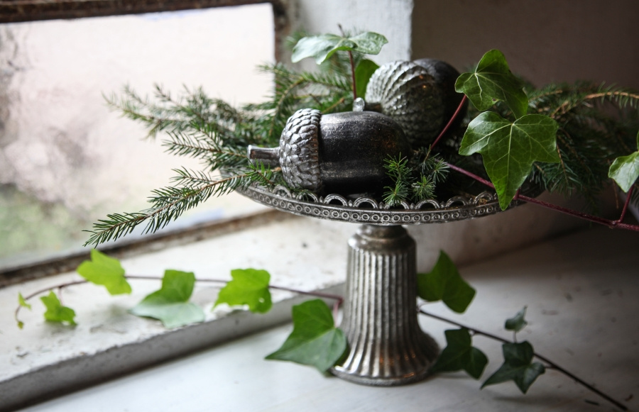 DECOARTION ACORN ENZO SILVER