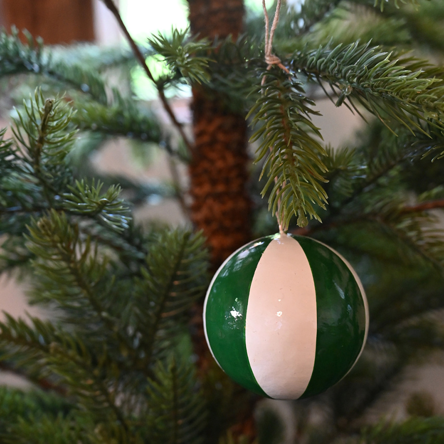 HANDPAINTED ORNAMENT BILL GREEN