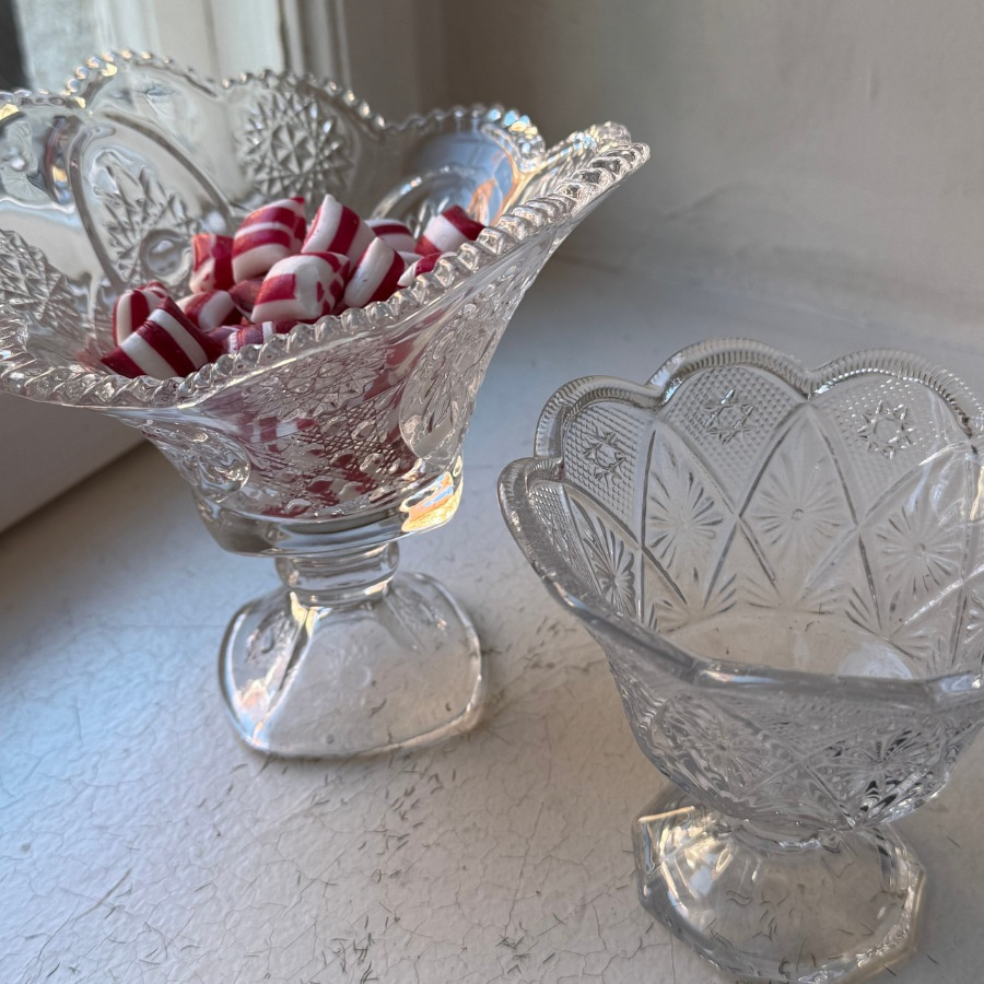 BOWL PEDESTAL CLOUD