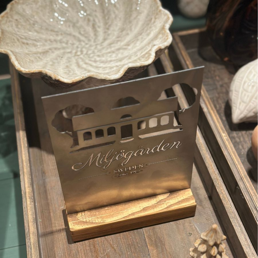 STORE DISPLAY VALNÖT